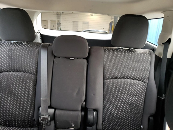 2015 Dodge Journey SE z VIN 3C4PDCABXFT595441, wystawiony jako Copart lot #59181825 z przebiegiem 122 263 mil mil oraz Szkoda całkowita • Salvage title. Historia ofert i sprzedaży dostępna na DreamBid. Obrazek 10.