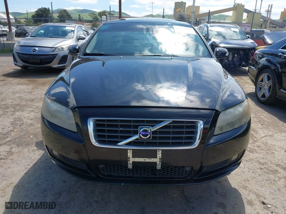 2007 Volvo S80 I6 with VIN YV1AS982071028937, listed as a IAAI auction lot 41892056 with 102,445 mi miles. Bid and sale history available at carsss.com. Image 12.