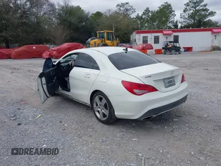 2017 Mercedes-Benz CLA 250 z VIN WDDSJ4EB4HN421599, wystawiony jako IAAI lot #41642682 z przebiegiem 104 242 mil mil oraz . Historia ofert i sprzedaży dostępna na DreamBid. Obrazek 3.