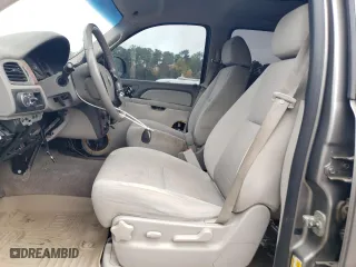 2009 Chevrolet Suburban LS with VIN 1GNFC16J49R184219, listed as a Copart auction lot 79306164 with 204,958 mi miles and Salvage Title. Bid and sale history available at carsss.com. Image 7.