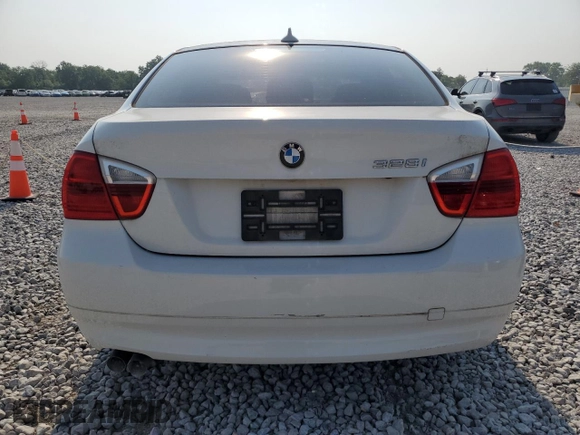 2007 BMW 3 Series 328i with VIN WBAVA33557KX74414, listed as a Copart auction lot 59158635 with 135,672 mi miles and Clean title. Bid and sale history available at DreamBid. Image 6.