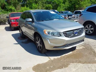 2015 Volvo XC60 T6 Drive-E Platinum with VIN YV449MDM8F2664536, listed as a IAAI auction lot 42037988 with 126,550 mi miles. Bid and sale history available at carsss.com. Image 1.