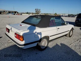 1991 BMW 3 Series z VIN WBABB231XMEC25523, wystawiony jako Copart lot #81332334 z przebiegiem 7 214 mil mil oraz Czysty tytuł • Clean title. Historia ofert i sprzedaży dostępna na DreamBid. Obrazek 3.