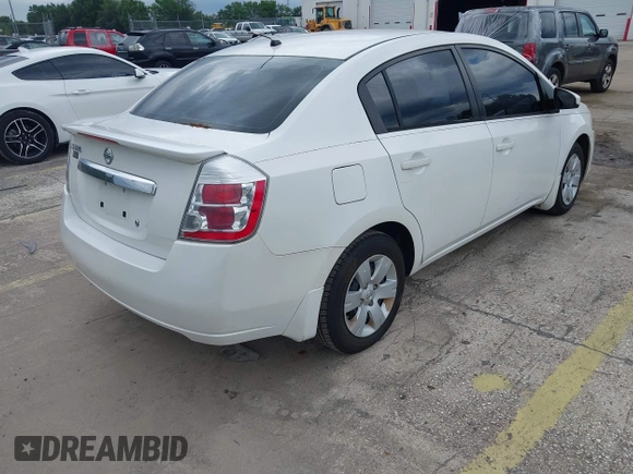 2012 Nissan Sentra 2.0 z VIN 3N1AB6AP9CL785819, wystawiony jako IAAI lot #42248537 z przebiegiem 185 392 mil mil oraz . Historia ofert i sprzedaży dostępna na DreamBid. Obrazek 4.