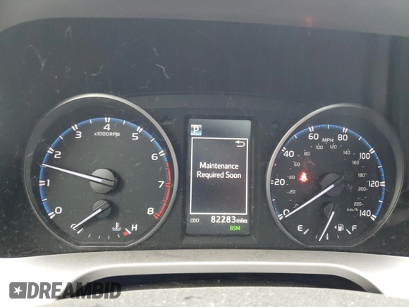 2018 Toyota RAV4 XLE with VIN JTMRFREV2JJ200677, listed as a Copart auction lot 59660535 with 82,283 mi miles and Salvage title. Bid and sale history available at DreamBid. Image 9.
