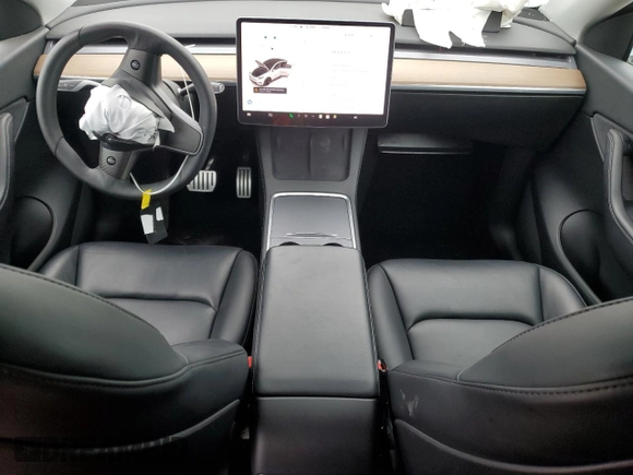 2022 Tesla Model Y Performance с VIN 7SAYGDEFXNF384268, выставлен на аукционе Copart как лот 60141005 с пробегом Не указан миль и Списание • Salvage title. История ставок и продаж доступна на DreamBid. Изображение 8.