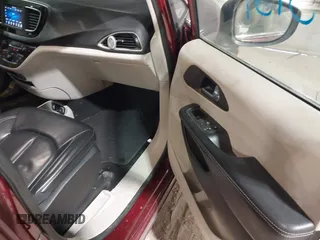 2021 Chrysler Voyager LXi with VIN 2C4RC1DG4MR528020, listed as a IAAI auction lot 41495159 with 72,896 mi miles and . Bid and sale history available at DreamBid. Image 5.