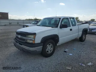 2004 Chevrolet Silverado 1500 Work Truck with VIN 1GCEC19Z74Z276603, listed as a Copart auction lot 70582324 with 211,118 mi miles and Salvage Title. Bid and sale history available at carsss.com. Image 1.