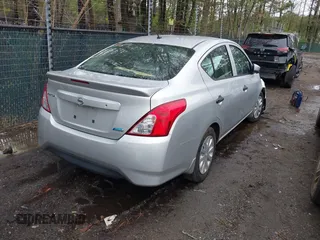2016 Nissan Versa SV with VIN 3N1CN7AP7GL847603, listed as a IAAI auction lot 41975461 with 161,156 mi miles. Bid and sale history available at carsss.com. Image 4.