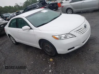 2008 Toyota Camry LE z VIN 4T1BE46K48U779901, wystawiony jako IAAI lot #42351250 z przebiegiem 44 784 mil mil oraz . Historia ofert i sprzedaży dostępna na DreamBid. Obrazek 1.