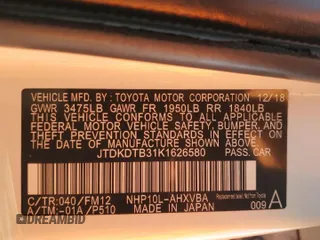 2019 Toyota Prius L z VIN JTDKDTB31K1626580, wystawiony jako Copart lot #58087435 z przebiegiem 42 210 mil mil oraz Czysty tytuł • Clean title. Historia ofert i sprzedaży dostępna na DreamBid. Obrazek 12.