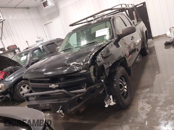 2008 Chevrolet Silverado 1500 LTZ with VIN 1GCEK19Y98Z181427, listed as a IAAI auction lot 41537236 with 163,649 mi miles. Bid and sale history available at carsss.com. Image 13.