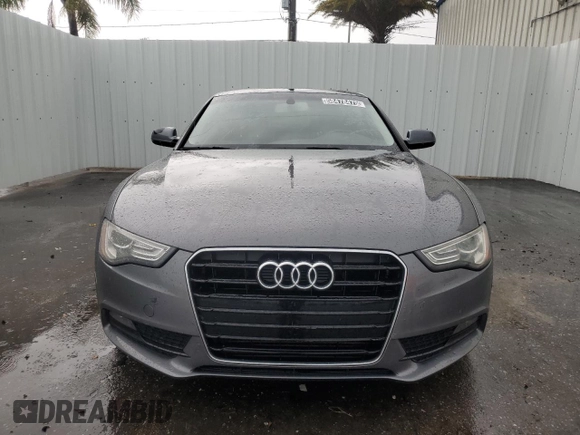 2013 Audi A5 Premium Plus z VIN WAULFAFR8DA043389, wystawiony jako Copart lot #58478475 z przebiegiem 181 434 mil mil oraz Czysty tytuł • Clean title. Historia ofert i sprzedaży dostępna na DreamBid. Obrazek 5.