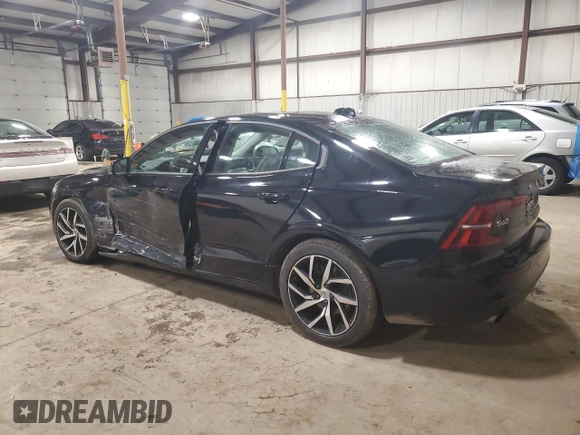 2020 Volvo S60 Momentum with VIN 7JR102FK1LG048712, listed as a Copart auction lot 42455764 with 17,512 mi miles. Bid and sale history available at carsss.com. Image 2.