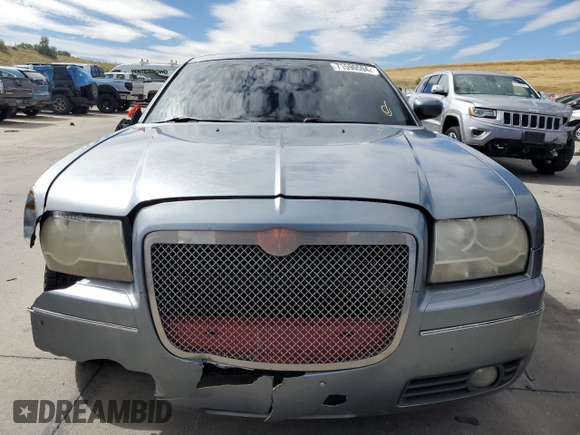 2007 Chrysler 300 Signature with VIN 2C3KA53G67H827796, listed as a Copart auction lot 71590594 with 169,547 mi miles and Salvage Title. Bid and sale history available at carsss.com. Image 5.