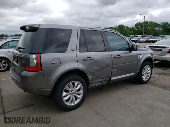 2011 Land Rover LR2 HSE с VIN SALFR2BN3BH244145, выставлен на аукционе Copart как лот 61556855 с пробегом 123 123 миль миль и Списание • Salvage title. История ставок и продаж доступна на DreamBid. Изображение 3.