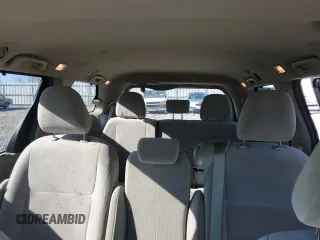2018 Toyota Sienna LE Auto Access Seat with VIN 5TDKZ3DC6JS939172, listed as a Copart auction lot 47944615 with 130,984 mi miles and Clean Title. Bid and sale history available at carsss.com. Image 10.