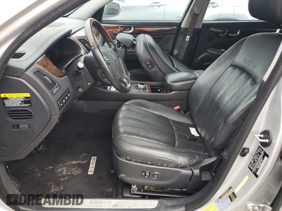 2011 Hyundai Equus Signature z VIN KMHGH4JF6BU034145, wystawiony jako Copart lot #74469184 z przebiegiem Nie podano mil oraz Szkoda całkowita • Salvage title. Historia ofert i sprzedaży dostępna na DreamBid. Obrazek 7.