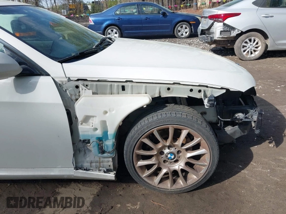 2013 BMW 3 Series 328i with VIN WBAKE3C50DE771504, listed as a IAAI auction lot 41909952 with 120,312 mi miles and . Bid and sale history available at DreamBid. Image 13.