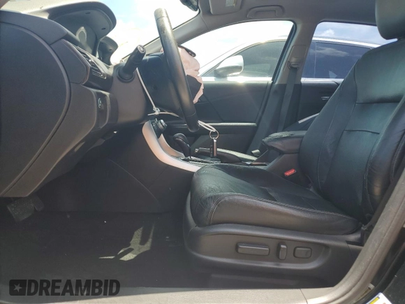 2015 Honda Accord EX-L with VIN 1HGCR2F81FA135648, listed as a Copart auction lot 60317355 with 217,789 mi miles and Salvage title. Bid and sale history available at DreamBid. Image 7.