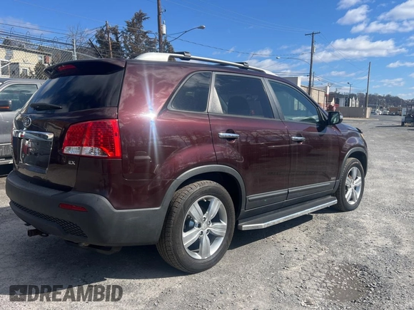2012 Kia Sorento EX with VIN 5XYKUCA68CG220857, listed as a Copart auction lot 46635505 with 129,151 mi miles and Clean Title. Bid and sale history available at carsss.com. Image 4.