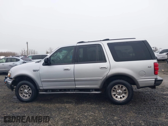 2000 Ford Expedition XLT with VIN 1FMPU16L7YLA54864, listed as a IAAI auction lot 41729630 with 187,444 mi miles and . Bid and sale history available at DreamBid. Image 14.