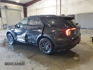 2025 Ford Explorer ST-Line with VIN 1FMUK8KH4SGA52900, listed as a Copart auction lot 50527765 with 3,892 mi miles and Salvage Title. Bid and sale history available at carsss.com. Image 2.