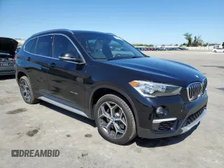 2017 BMW X1 sDrive28i with VIN WBXHU7C38H5H35075, listed as a Copart auction lot 44896793 with 78,172 mi miles. Bid and sale history available at carsss.com. Image 4.