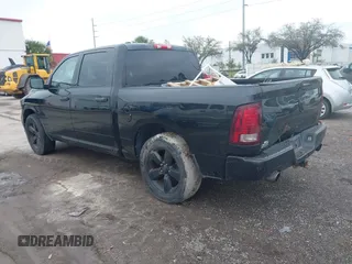 2014 Ram 1500 Express z VIN 1C6RR6KT3ES383099, wystawiony jako IAAI lot #41665232 z przebiegiem 139 043 mil mil oraz . Historia ofert i sprzedaży dostępna na DreamBid. Obrazek 3.