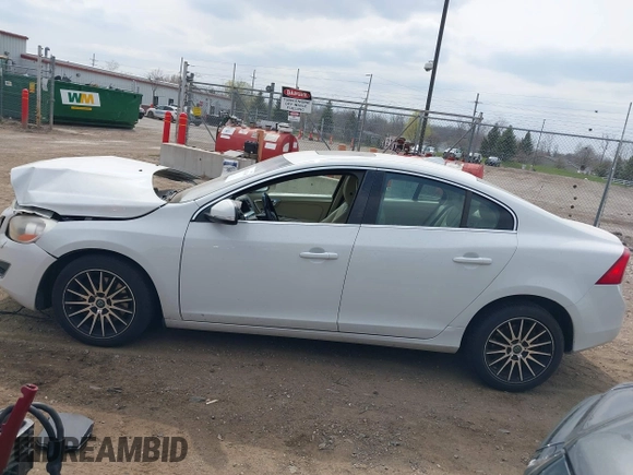 2012 Volvo S60 T5 z VIN YV1622FS0C2145678, wystawiony jako IAAI lot #42067448 z przebiegiem 145 399 mil mil oraz . Historia ofert i sprzedaży dostępna na DreamBid. Obrazek 15.
