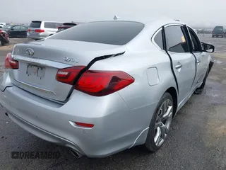 2018 Infiniti Q70 Luxe с VIN JN1BY1PPXJM330669, выставлен на аукционе IAAI как лот 41627984 с пробегом Не указан миль и . История ставок и продаж доступна на DreamBid. Изображение 4.