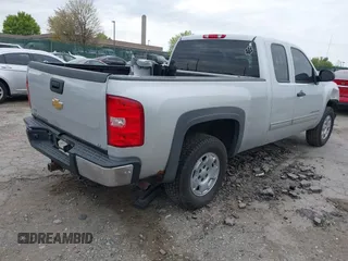 2012 Chevrolet Silverado 1500 LT with VIN 1GCRKSE79CZ217291, listed as a IAAI auction lot 42080663 with 250,090 mi miles. Bid and sale history available at carsss.com. Image 4.