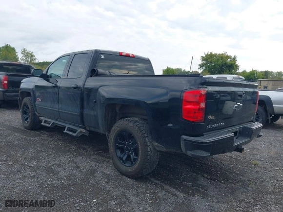 2019 Chevrolet Silverado 1500 LD LT with VIN 2GCVKPECXK1204551, listed as a IAAI auction lot 40281267 with 92,096 mi miles. Bid and sale history available at carsss.com. Image 3.