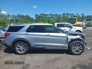 2021 Ford Explorer Limited with VIN 1FMSK7FHXMGB05954, listed as a IAAI auction lot 42055024 with 57,046 mi miles. Bid and sale history available at carsss.com. Image 13.