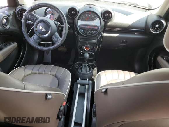 2015 MINI Countryman with VIN WMWZB3C55FWR46334, listed as a Copart auction lot 55421795 with 33,135 mi miles and Salvage Title. Bid and sale history available at DreamBid. Image 8.