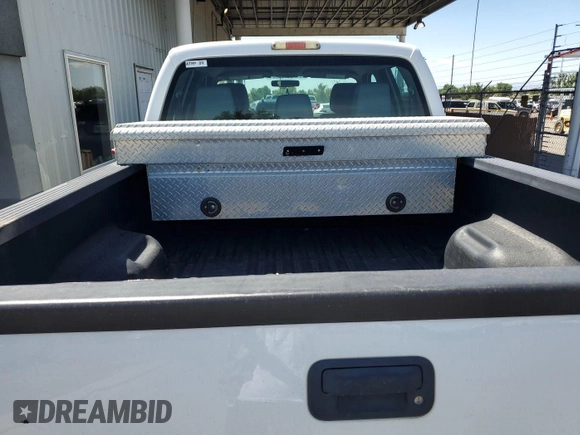 2011 Ford F-250 XL z VIN 1FT7W2B67BEC17089, wystawiony jako IAAI lot #42840414 z przebiegiem 71 969 mil mil oraz . Historia ofert i sprzedaży dostępna na DreamBid. Obrazek 9.