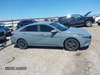 2022 Hyundai Elantra SEL z VIN KMHLM4AG5NU365970, wystawiony jako IAAI lot #42008183 z przebiegiem 62 332 mil mil oraz . Historia ofert i sprzedaży dostępna na DreamBid. Obrazek 14.