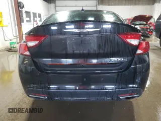 2015 Chrysler 200 S z VIN 1C3CCCBB1FN631957, wystawiony jako Copart lot #59207135 z przebiegiem Nie podano mil oraz Szkoda całkowita • Salvage title. Historia ofert i sprzedaży dostępna na DreamBid. Obrazek 6.