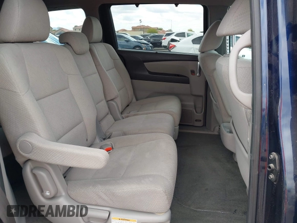 2017 Honda Odyssey SE with VIN 5FNRL5H30HB025472, listed as a IAAI auction lot 42212081 with 33,557 mi miles and . Bid and sale history available at carsss.com. Image 8.
