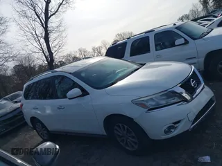 2016 Nissan Pathfinder S z VIN 5N1AR2MN2GC636547, wystawiony jako IAAI lot #41304624 z przebiegiem 152 654 mil mil oraz . Historia ofert i sprzedaży dostępna na DreamBid. Obrazek 13.