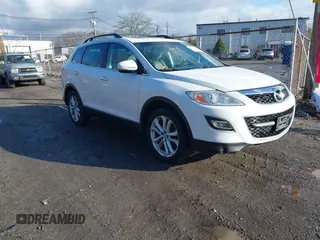 2011 Mazda CX-9 Grand Touring with VIN JM3TB3DV7B0313202, listed as a IAAI auction lot 41213863 with 204,507 mi miles. Bid and sale history available at carsss.com. Image 1.