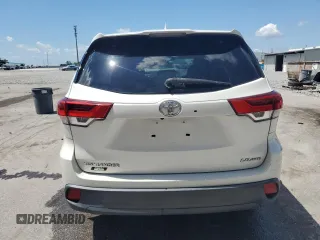 2018 Toyota Highlander LE z VIN 5TDBZRFH4JS890548, wystawiony jako Copart lot #56752715 z przebiegiem 54 152 mil mil oraz Szkoda całkowita • Salvage title. Historia ofert i sprzedaży dostępna na DreamBid. Obrazek 6.