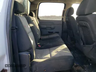 2008 Chevrolet Silverado 3500HD SRW 1LT with VIN 1GCHK33678F180956, listed as a Copart auction lot 42951425 with 292,253 mi miles and Salvage Title. Bid and sale history available at DreamBid. Image 10.