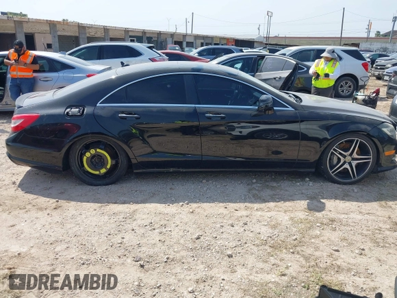 2013 Mercedes-Benz CLS-Class CLS 550 with VIN WDDLJ7DB9DA084503, listed as a IAAI auction lot 41928903 with 129,184 mi miles. Bid and sale history available at carsss.com. Image 13.