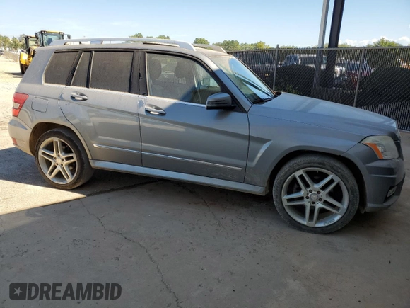 2011 Mercedes-Benz GLK 350 with VIN WDCGG8HB3BF659019, listed as a Copart auction lot 72056884 with 215,624 mi miles and Clean Title. Bid and sale history available at DreamBid. Image 4.