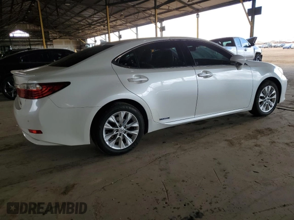 2013 Lexus ES 300h Hybrid with VIN JTHBW1GG7D2008279, listed as a Copart auction lot 48779635 with 131,597 mi miles and Salvage Title. Bid and sale history available at carsss.com. Image 3.