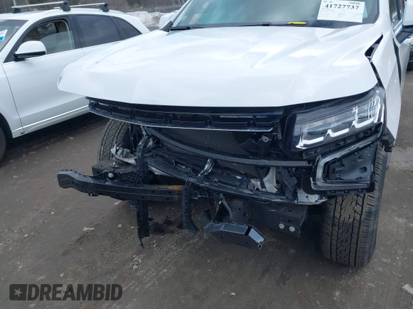 2022 Chevrolet Tahoe LT with VIN 1GNSKNKD1NR304805, listed as a IAAI auction lot 41727737 with 43,805 mi miles and . Bid and sale history available at DreamBid. Image 6.