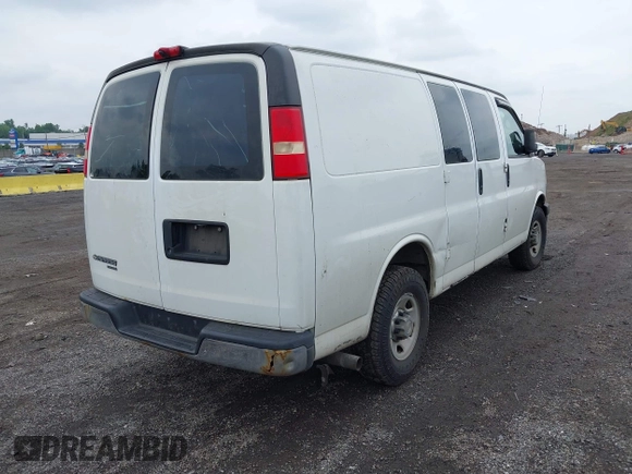 2013 Chevrolet Express Cargo с VIN 1GCWGFCA5D1105758, выставлен на аукционе IAAI как лот 42644553 с пробегом 209 801 миль миль и . История ставок и продаж доступна на DreamBid. Изображение 4.