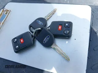2004 Ford Explorer Sport Trac XLS z VIN 1FMZU77K64UA98358, wystawiony jako IAAI lot #42637743 z przebiegiem 158 359 mil mil oraz . Historia ofert i sprzedaży dostępna na DreamBid. Obrazek 11.