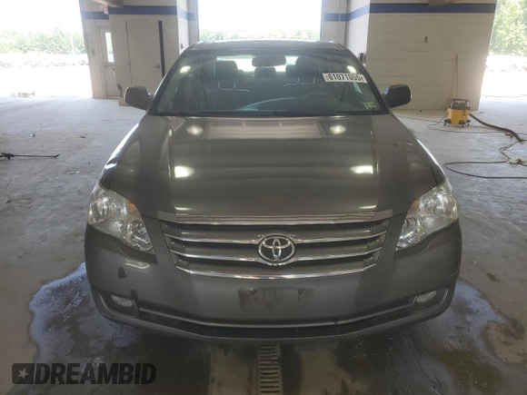 2006 Toyota Avalon XL with VIN 4T1BK36B96U066086, listed as a Copart auction lot 61071055 with 201,501 mi miles and Clean title. Bid and sale history available at DreamBid. Image 5.